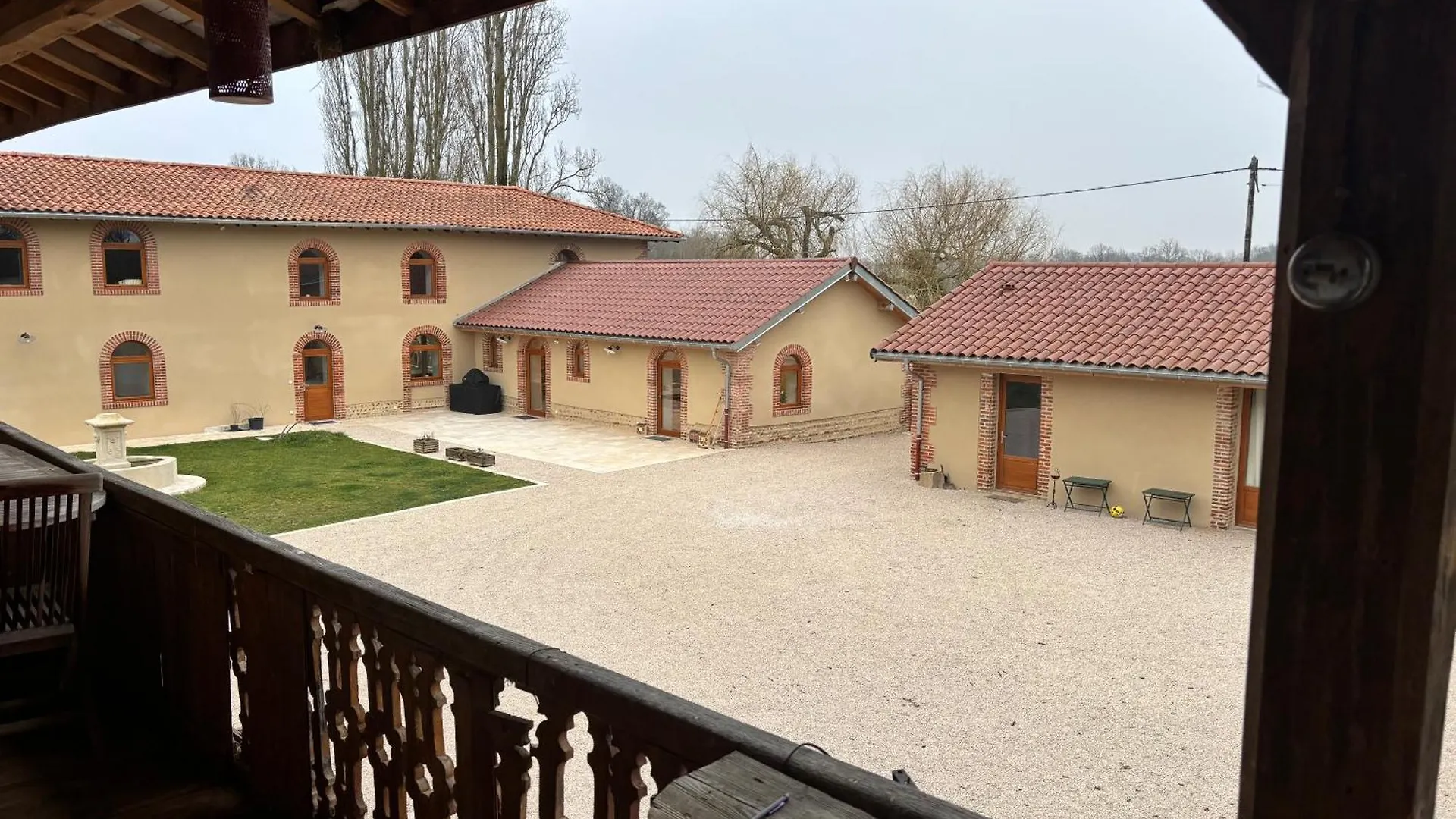 Bed and Breakfast Le Domaine Du Pin Châtillon-sur-Chalaronne 0*,  Francia